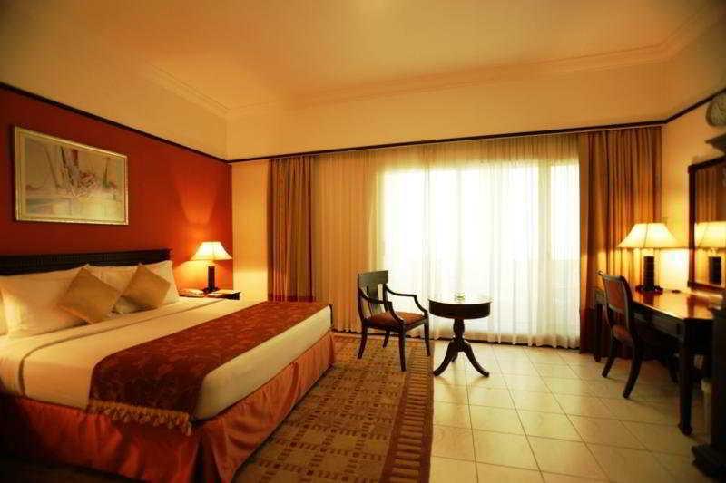 Savoy Crest Hotel Apartments Dubai Dış mekan fotoğraf